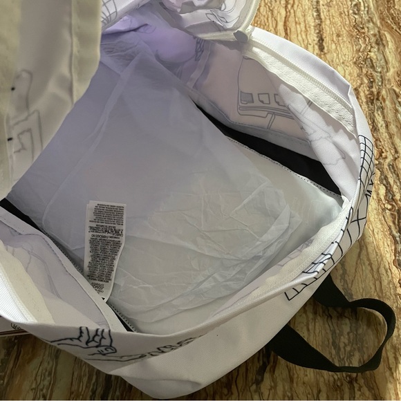 JanSport - Picture 4 of 8